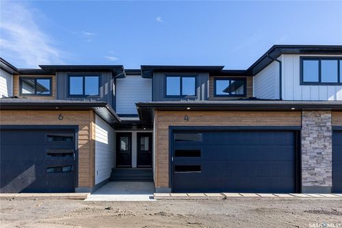 4-830 Brighton Blvd, Saskatoon, SK, S7V2A8 | Card Image