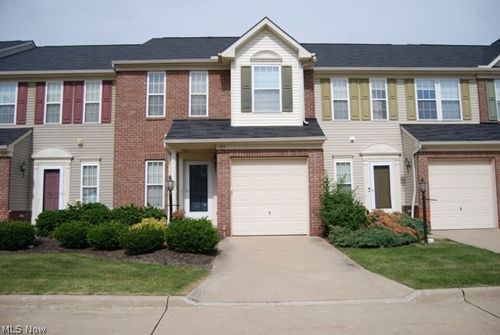 105 Limestone Ct, Berea, OH, 44017-3125 | Card Image