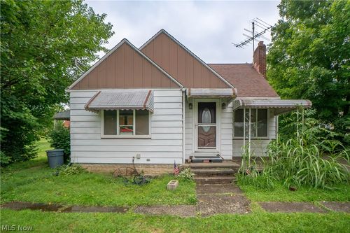 11817 Lincoln Way Nw, Massillon, OH, 44647-5237 | Card Image