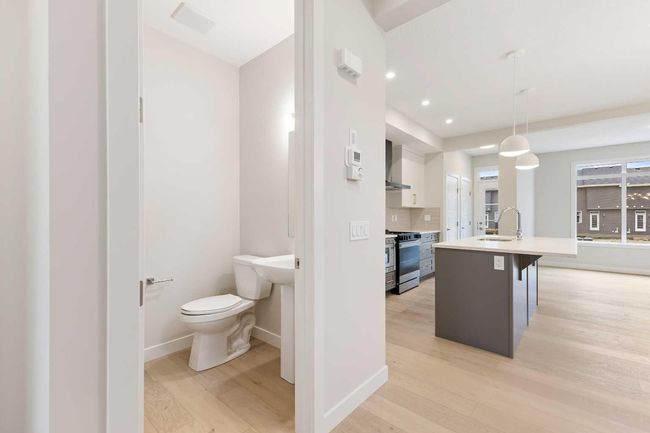 430 River Avenue, House other with 3 bedrooms, 3 bathrooms and 2 parking in Cochrane AB | Image 6