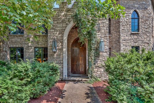 1108 Belle Meade Blvd, Nashville, TN, 37205-4506 | Card Image