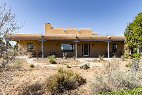 82 Cielo De Oro, Santa Fe, NM, 87508-6654 | Card Image