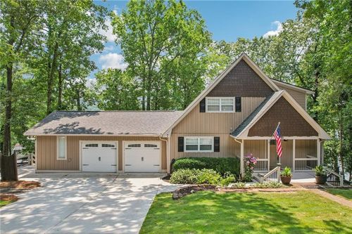 890 Lake Dr, Snellville, GA, 30039-6638 | Card Image