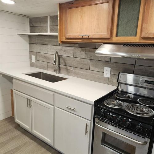 215 Harwell Rd Nw, Atlanta, GA, 30331-1617 | Card Image