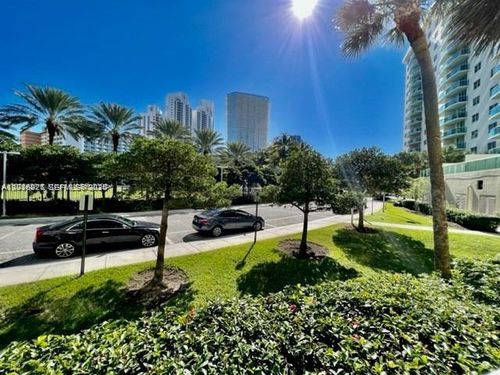 121-19370 Collins Ave, Sunny Isles Beach, FL, 33160-2247 | Card Image