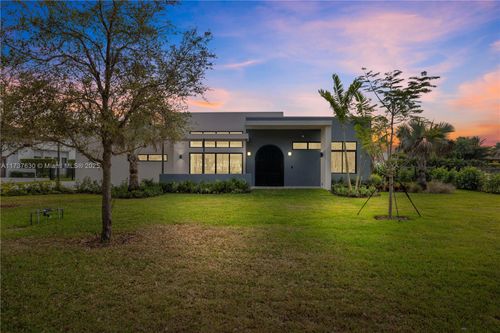 12450 Oak Park Dr, Davie, FL, 33330-1916 | Card Image