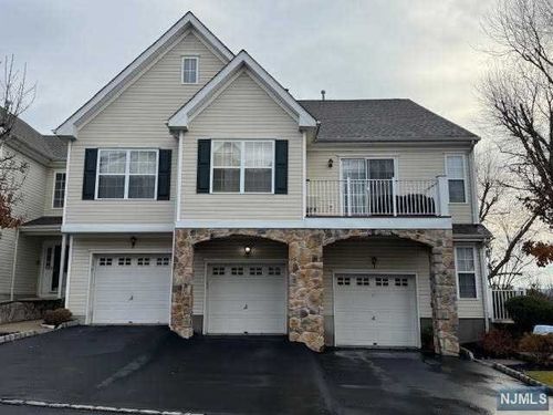 142 Mountainside Drive, Pompton Lakes, NJ, 07442 | Card Image