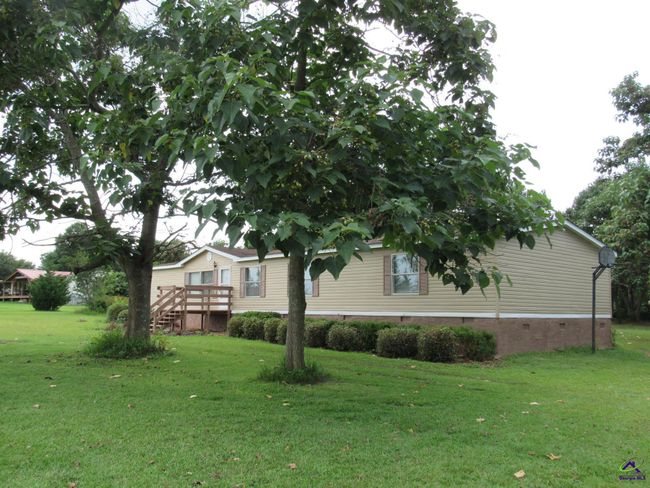 637 Grovania Rd, House other with 4 bedrooms, 2 bathrooms and null parking in Hawkinsville GA | Image 5