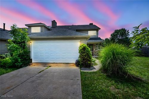 547 Greenside Dr, Painesville, OH, 44077-4879 | Card Image