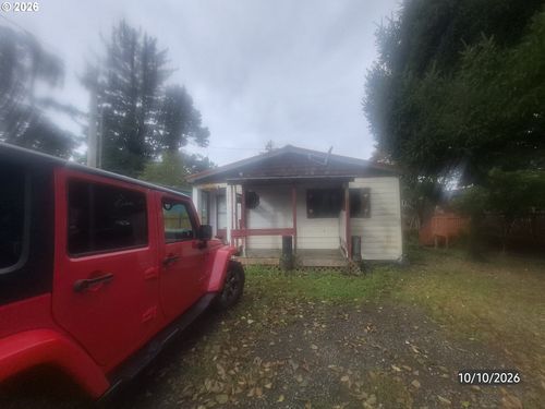 1047 S Easy St, Rockaway Beach, OR, 97136-9718 | Card Image