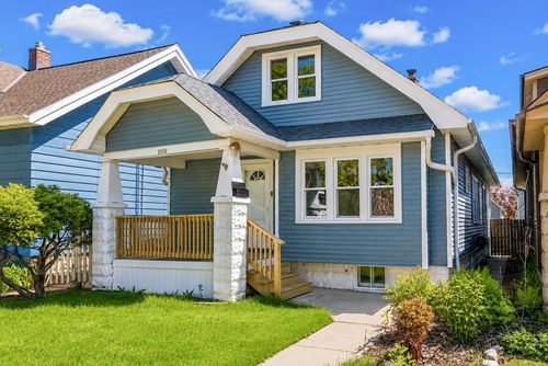 2808 S Greeley Street, Milwaukee, WI, 53207 | Card Image