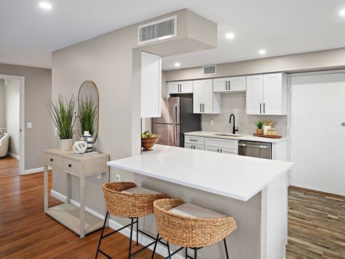 apt-h-6 Beals Cove Rd, Hingham, MA, 02043-2341 | Card Image