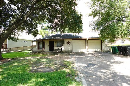 11115 Burningbush Ln, Houston, TX, 77016-2305 | Card Image