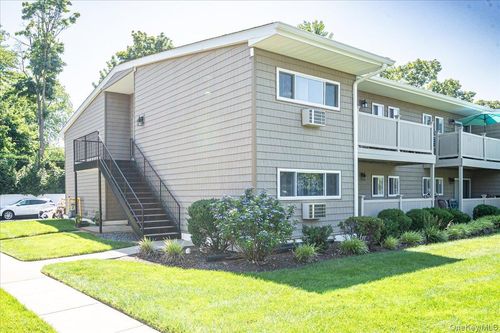 a12-365 Route 111, Smithtown, NY, 11787-4761 | Card Image