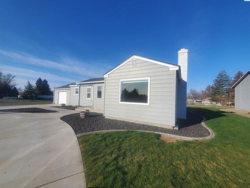 2808 Road 48, Pasco, WA, 99301-2553 | Card Image