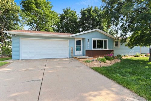 2721 Hazelwood Lane, GREEN BAY, WI, 54304 | Card Image