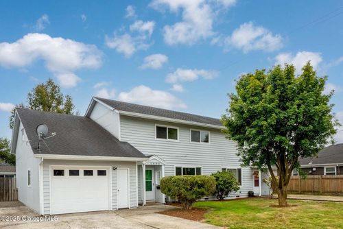 1011-10091011 Grove Ave, Tillamook, OR, 97141-3747 | Card Image