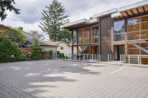 101-851 Verdier Ave, Central Saanich, BC, V8M1C5 | Card Image