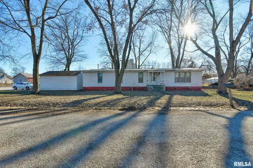 101 Oak St, Moweaqua, IL, 62550-9630 | Card Image
