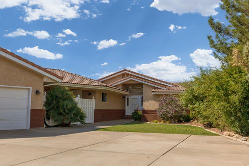 2162 San Juan Cir, St. George, UT, 84790-8360 | Card Image