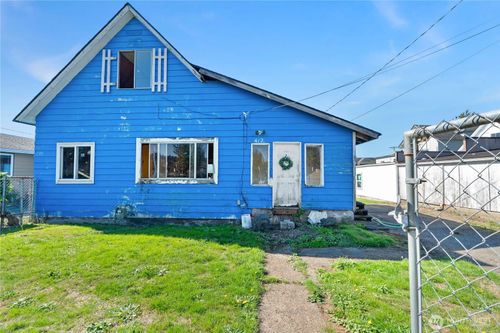 412 H St, Hoquiam, WA, 98550-2515 | Card Image
