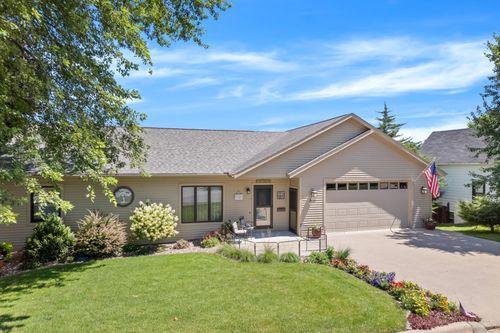 329 2nd St E, Wabasha, MN, 55981-1446 | Card Image