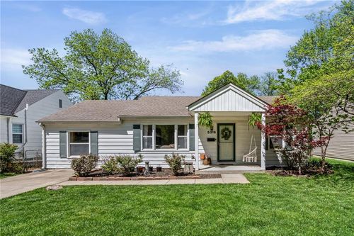 5316 49th St, Roeland Park, KS, 66205-1123 | Card Image