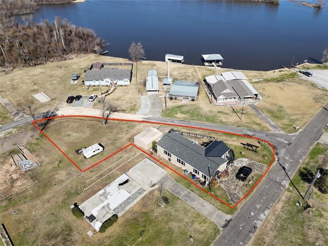 121 Read Oak, House other with 4 bedrooms, 3 bathrooms and 1 parking in Onalaska TX | Image 8