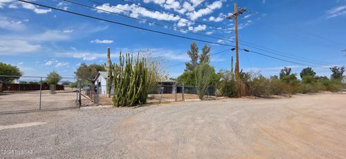 1528 E Bernard Dr, Tucson, AZ, 85714-1712 | Card Image