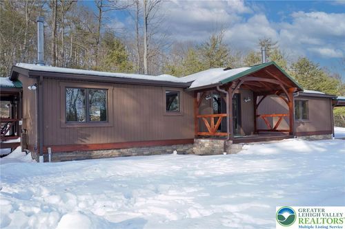 371 Green Tree Dr, AUBURN, PA, 17922-8710 | Card Image