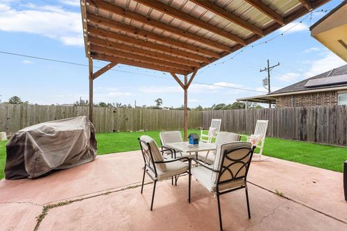 21526 Rose Mill Dr, Kingwood, TX, 77339-2388 | Card Image