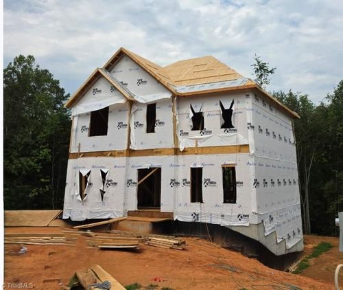 316 Scenic Dr, King, NC, 27021-9195 | Card Image