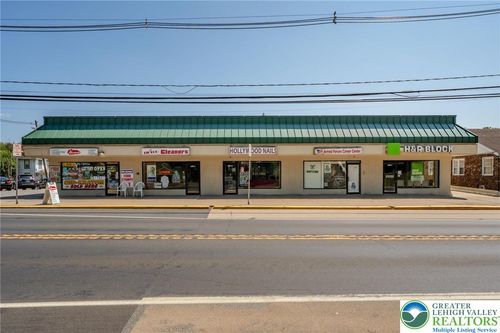 217 W Washington Ave, Washington, NJ, 07882-2176 | Card Image
