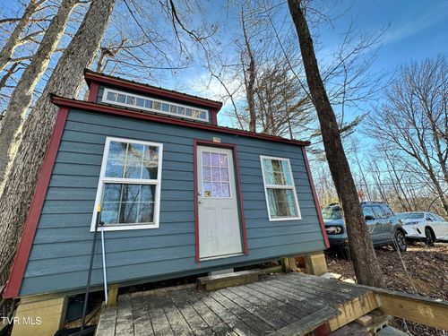 125 Locust Winds Dr, Elizabethton, TN, 37643-5162 | Card Image