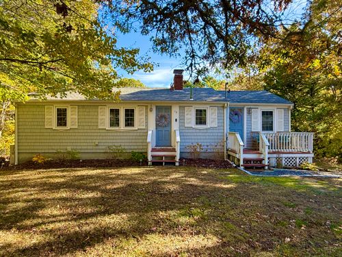 28 Swan Lake Rd, West Yarmouth, MA, 02673-3760 | Card Image