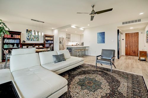 unit-4e-2200 Willowick Rd, Houston, TX, 77027-4064 | Card Image