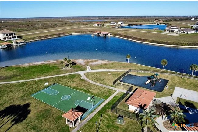 296 E Lago Loop Road, Home with 0 bedrooms, 0 bathrooms and null parking in Port O'Connor TX | Image 6