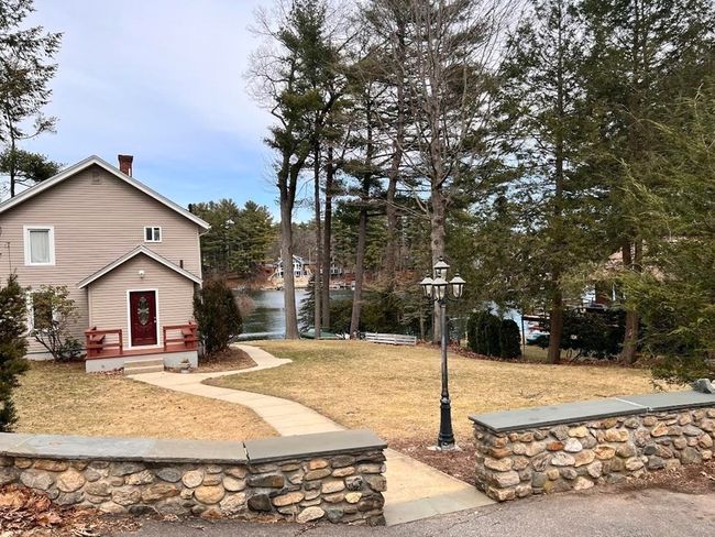 75 Hunter Ave, House other with 3 bedrooms, 3 bathrooms and 7 parking in Hudson MA | Image 8