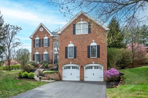 25 Sullivan Dr, Basking Ridge, NJ, 07920-4235 | Card Image