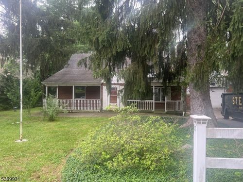 37 Roth Ave, Franklin Lakes, NJ, 07417-1115 | Card Image