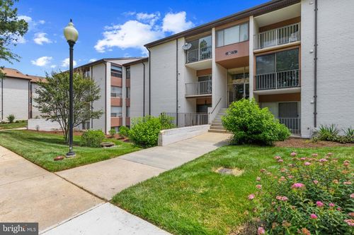 509-8011 Mandan Rd, GREENBELT, MD, 20770-2864 | Card Image