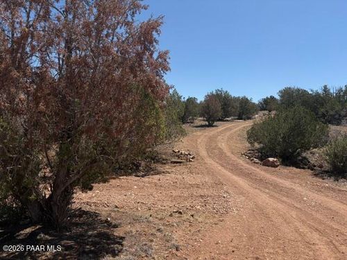 56385 N Bridge Canyon Parkway, Seligman, AZ, 86337 | Card Image