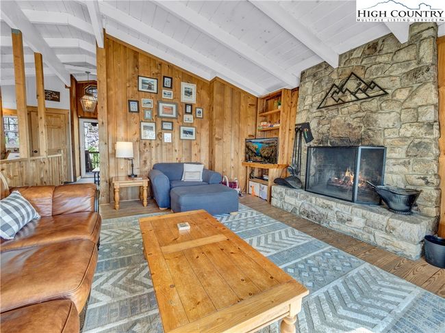 222 Grassy Gap Loop Rd, House other with 3 bedrooms, 3 bathrooms and null parking in Beech Mountain NC | Image 10