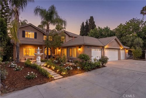 20871 Betron Street, Woodland Hills, CA, 91364 | Card Image