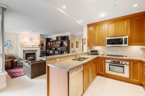 304-4685 Valley Dr, Vancouver, BC, V6J5M2 | Card Image
