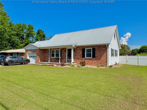 1103 Sandhill Rd, Point Pleasant, WV, 25550-9589 | Card Image