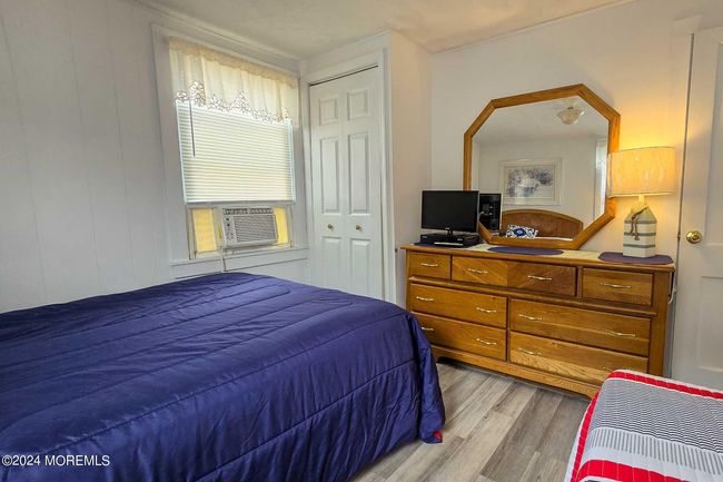 113 New Brunswick Ave, Home with 6 bedrooms, 3 bathrooms and null parking in Lavallette NJ | Image 15