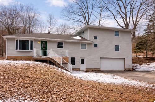 176 4 Mile Road Nw, Comstock Park, MI, 49321 | Card Image