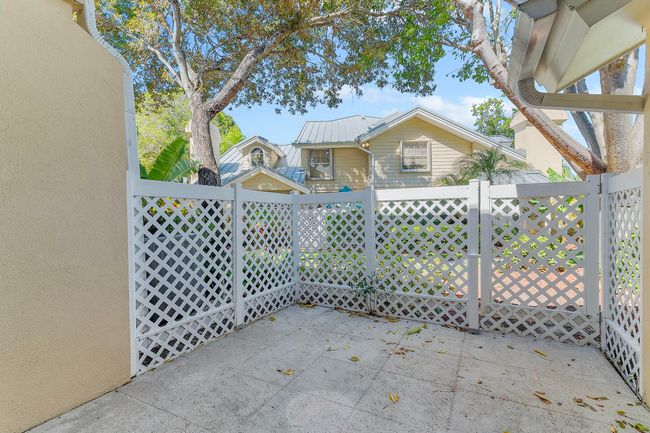 2701 Amherst Ct, Condo with 3 bedrooms, 2 bathrooms and null parking in Boynton Beach FL | Image 24