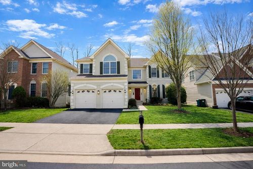 25957 Donovan Dr, CHANTILLY, VA, 20152-3417 | Card Image